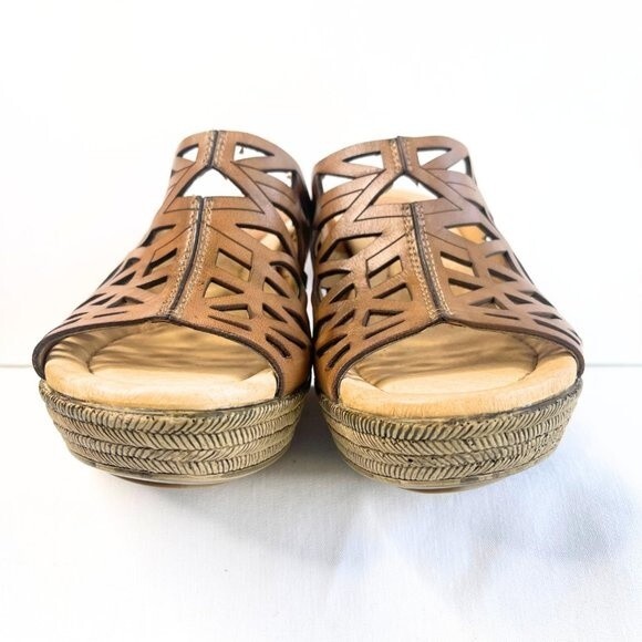 Earth | Women's  Slip on Leather Wedge Sandals Size 8 - Picture 6 of 14